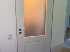 Zimmertür mit Milchglas