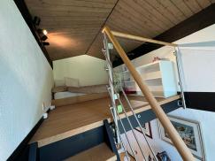 Treppe mit Handlauf